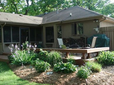 10401 Ardis Rd, Roscoe, IL 61073 - photo 4