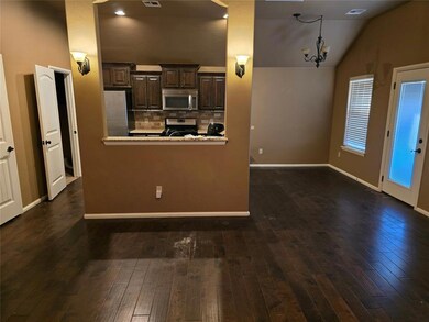 10633 SW 34th Terrace, Yukon, OK 73099 - photo 5