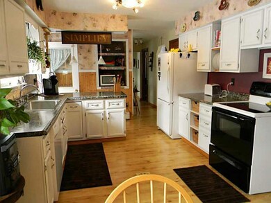 18 Ingraham St, Manchester, ME 04351 - photo 5