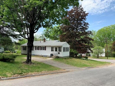 265 Pickering St, Manchester, NH 03104 - photo 3