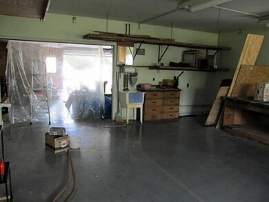 Parking Lot/Garage Expansive Garage Space * Larger