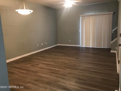 7833 Playpen Ct, Jacksonville, FL 32210 - photo 4