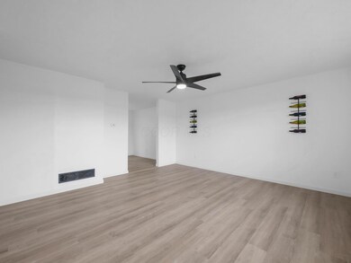 Living Room 1-1
