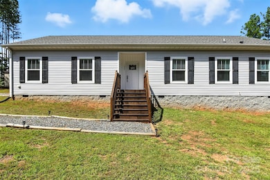 158 Semper Fidelis Rd, Olin, NC 28660 - photo 2