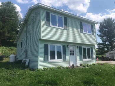 390 Dickinson Dr, Northfield, VT 05663 - photo 2