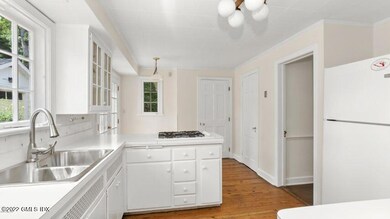 56 Summit Rd, Riverside, CT 06878 - photo 3