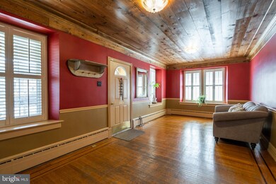 1221 Stirling St, Coatesville, PA 19320 - photo 3