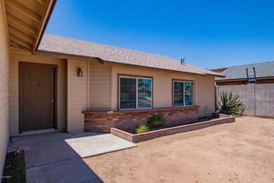 4202 N 79th Dr, Phoenix, AZ 85033 - photo 3
