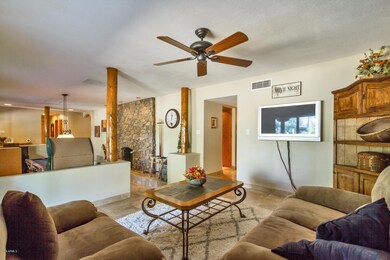 8721 E Joshua Tree Ln-8564