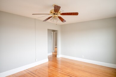 461 Arborway unit 5, Jamaica Plain, MA 02130 - photo 3