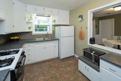 2922 Broadway Ave-107