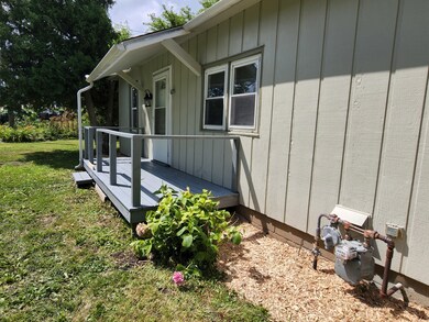 501 Mello Dr, Chenoa, IL 61726 - photo 2