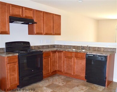 811 Chevelle Dr unit 28, Statesville, NC 28677 - photo 6