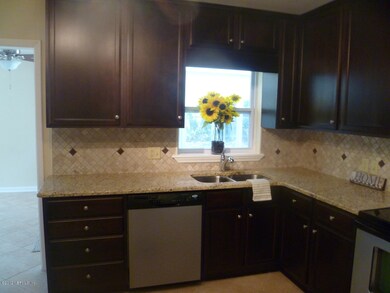 7859 Alderman Rd, Jacksonville, FL 32211 - photo 5