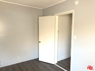 4814 W 17th St unit 1/4, Los Angeles, CA 90019 - photo 6