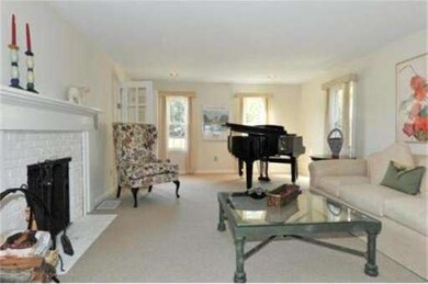 250 Crawford St, Northborough, MA 01532 - photo 2