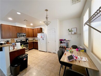 7736 Pista Way, Las Vegas, NV 89179 - photo 4