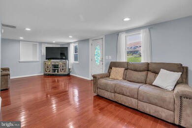 17631 Washington St, Dumfries, VA 22026 - photo 5