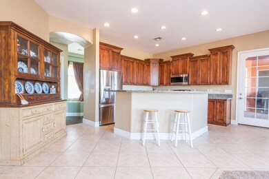 Kitchen and Bartop