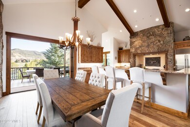 1157_hernage_creek_interior_dining