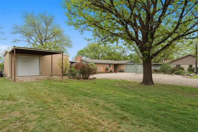 1900 Long Creek Ct, Granbury, TX 76049 - photo 4