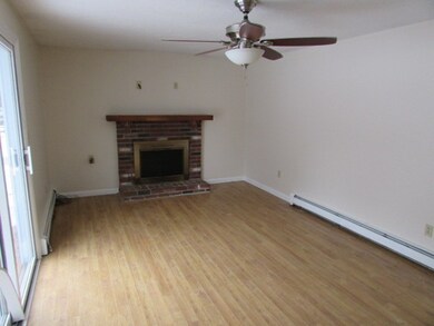 8 Nancy Ct, Blackstone, MA 01504 - photo 6