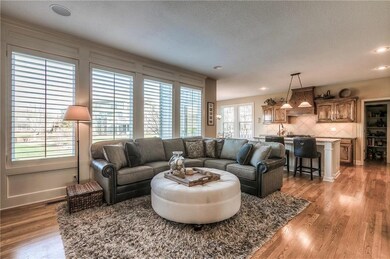 15523 Linden Ln, Overland Park, KS 66224 - photo 3