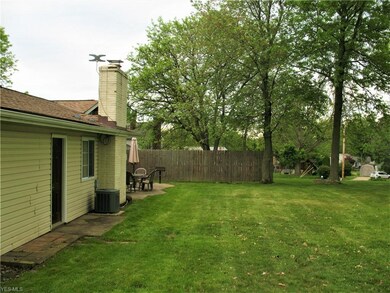 166 Greenbriar Dr, Aurora, OH 44202 - photo 4