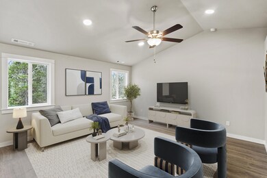 37_1467 pinecrest drive - virtual staged