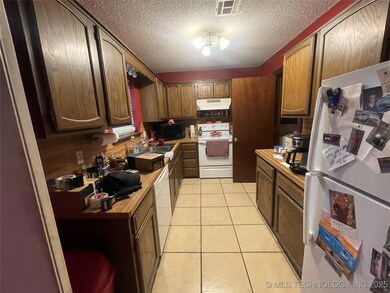 462 E 142nd St, Glenpool, OK 74033 - photo 6