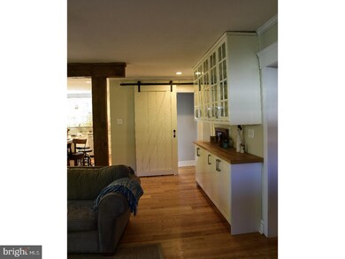 409 Pilgrim Ln, Drexel Hill, PA 19026 - photo 4