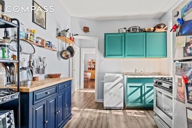 374 S 2nd St unit 33, Brooklyn, NY 11211 - photo 5