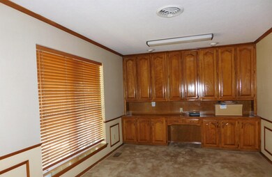 2105 Crossgate Rd, Duncan, OK 73533 - photo 4