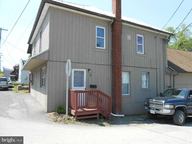 448 S Washington St unit 2, Berkeley Springs, WV 25411 - photo 2