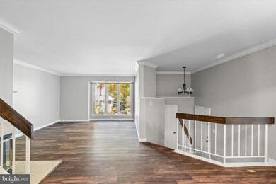 8301 Linden Oaks Ct, Lorton, VA 22079 - photo 7