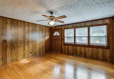 976 Mcdermott St, Asheboro, NC 27205 - photo 5