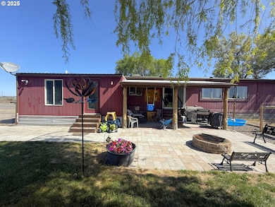 87932 Pinion Ln, Christmas Valley, OR 97641 - photo 4