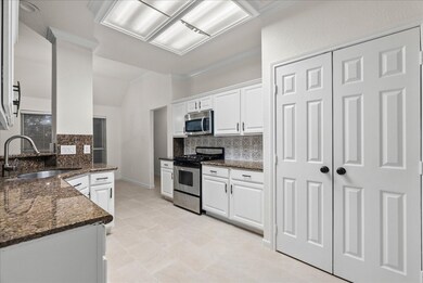 2185 Troon Dr, Alvin, TX 77511 - photo 6