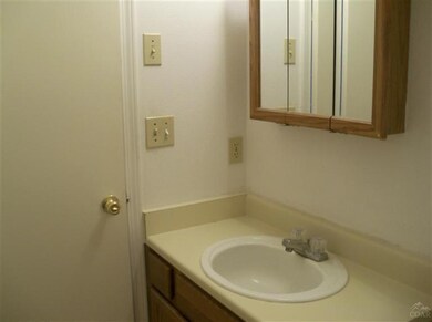 2222 SW 33rd St, Redmond, OR 97756 - photo 5