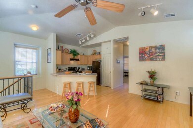 Living Room (5)