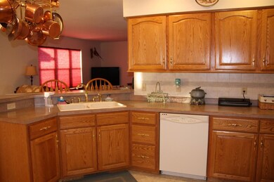 507 Jayhawk Ave, Hugoton, KS 67951 - photo 7