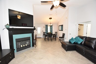 4472 Goldfinch Way 03