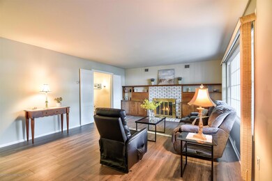 04-Living Room