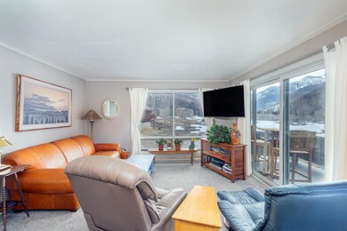 LivingRoom2