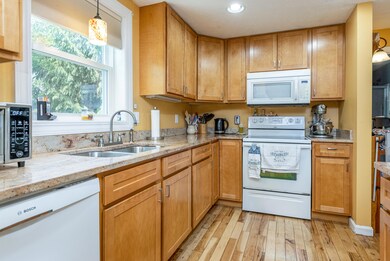 34 Birkdale Cir, Old Orchard Beach, ME 04064 - photo 6