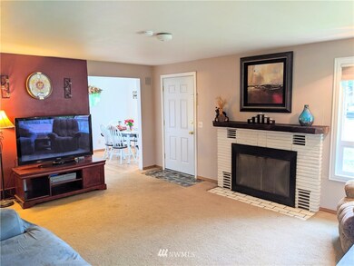 237 6th St NE, East Wenatchee, WA 98802 - photo 4