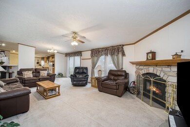 MUSALL family room 3