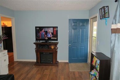 502 S Hillcrest Dr, Shelbyville, TN 37160 - photo 5