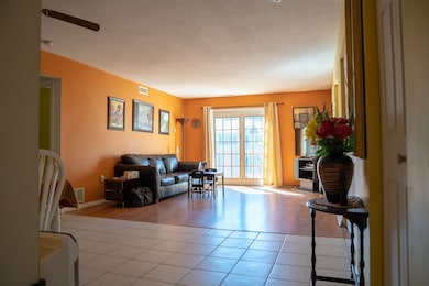 371 Aiken Ave unit 6, Lowell, MA 01850 - photo 4