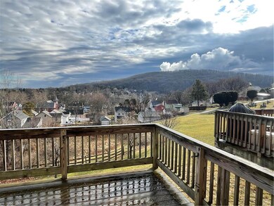 106 Walnut St, Freemansburg, PA 18017 - photo 4